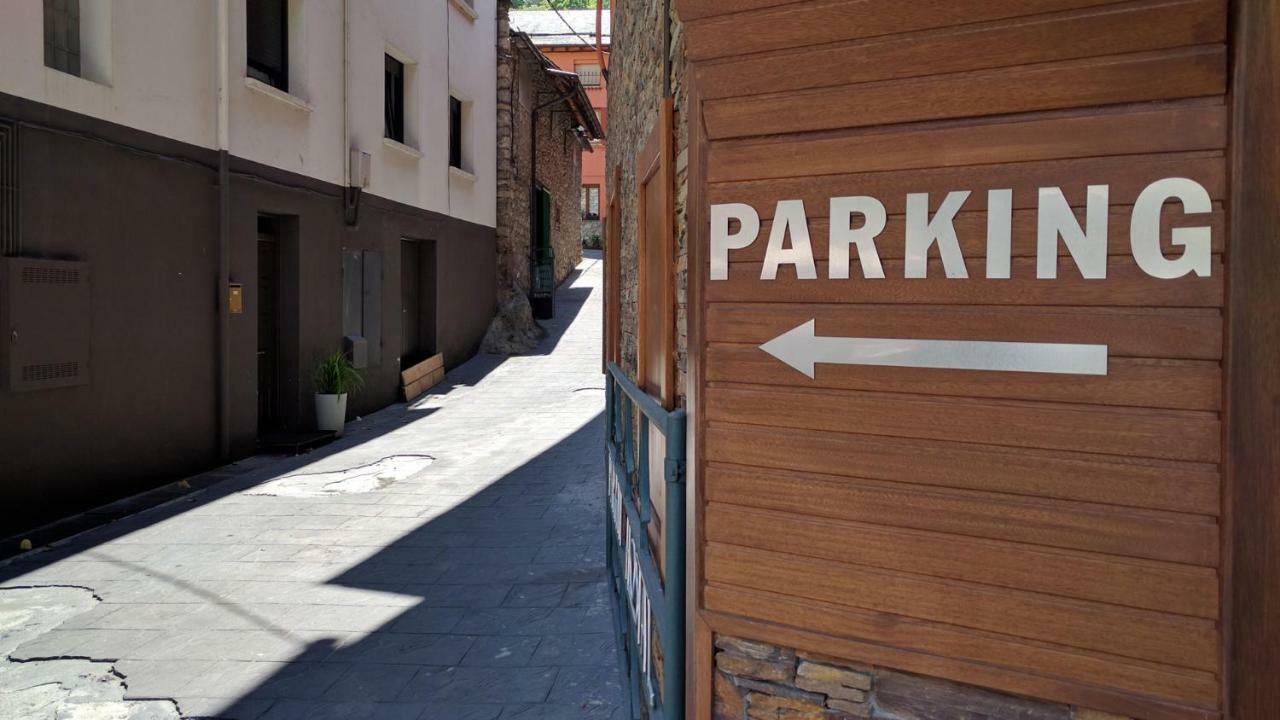 Hostal Talabart Les Bagian luar foto