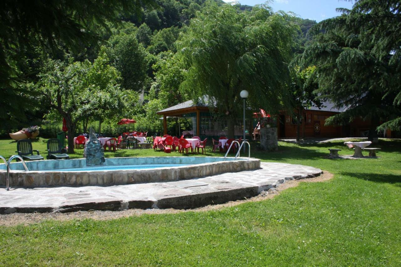 Hostal Talabart Les Bagian luar foto