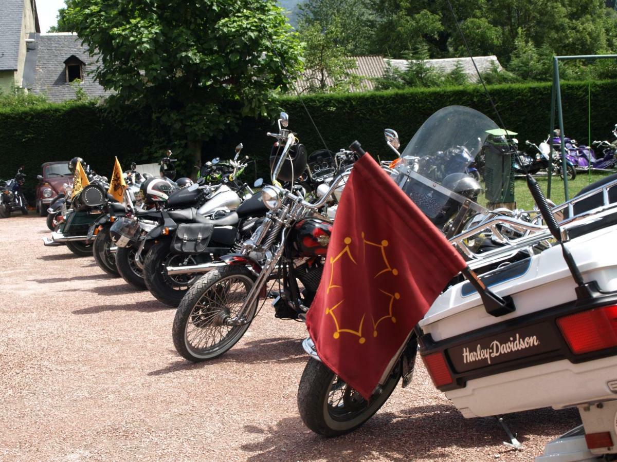 Hostal Talabart Les Bagian luar foto
